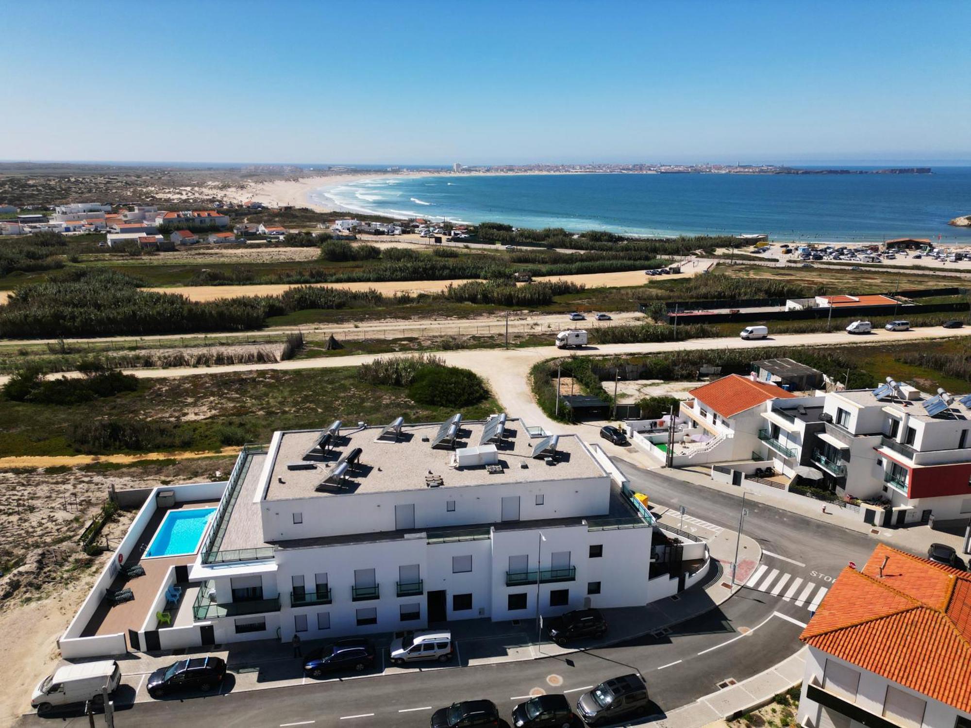 Beach & Surf Lovers Apartment With Ac - Baleal Kültér fotó